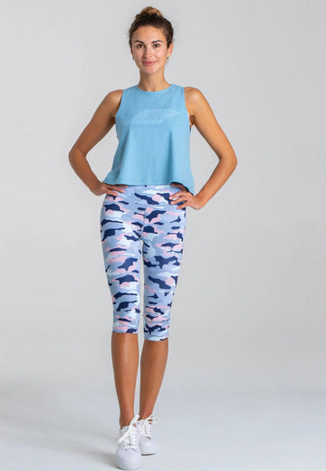 Gym Outfit Damen blaues Crop Top und Leggings